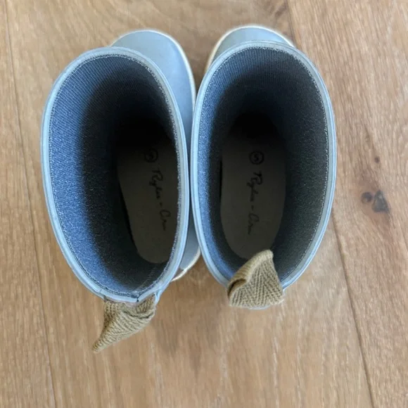 Rylee + Cru Kids Light Blue Rain Boots with Cream Sole - Picture 4 of 4